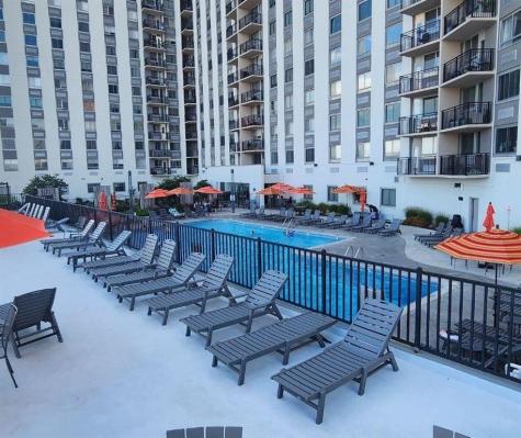 100 Manhattan Avenue Union City NJ 07087
