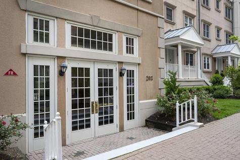 203 Shearwater Court West Jersey City NJ 07305