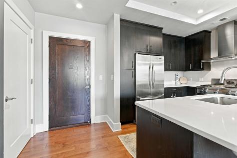 250 Henley Place Weehawken NJ 07086-1101