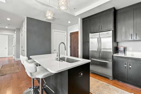 250 Henley Place Weehawken NJ 07086-1101