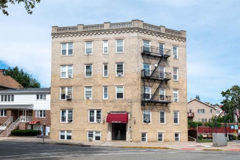 18 74th Street North Bergen NJ 07047