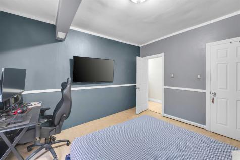 18 74th Street North Bergen NJ 07047