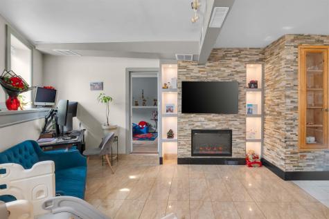 18 74th Street North Bergen NJ 07047