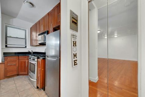 56 Glenwood Avenue Jersey City NJ 07306