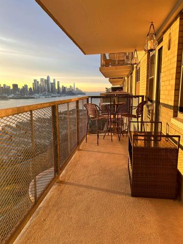 6600 Boulevard East West New York NJ 07093