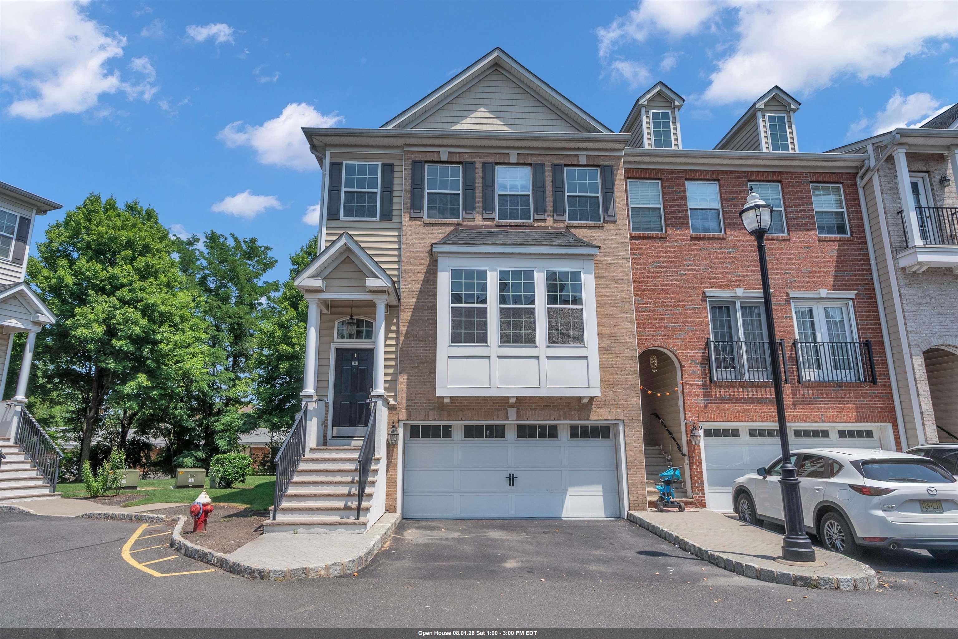8 Creekside Court Secaucus NJ 07094