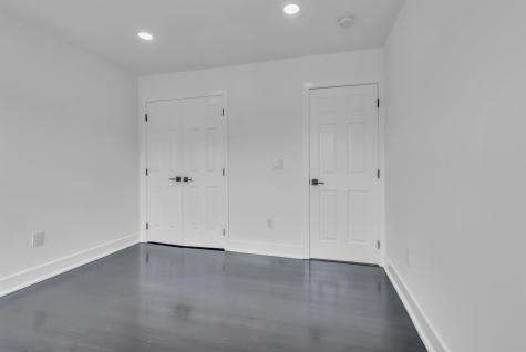 8 Creekside Court Secaucus NJ 07094