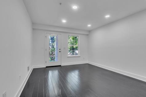 8 Creekside Court Secaucus NJ 07094