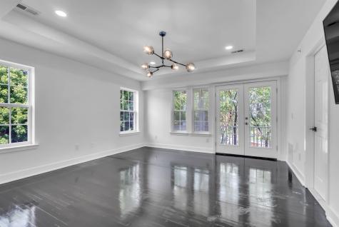 8 Creekside Court Secaucus NJ 07094
