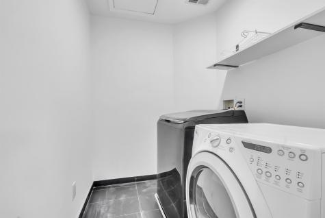 8 Creekside Court Secaucus NJ 07094