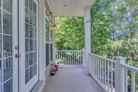 8 Creekside Court Secaucus NJ 07094
