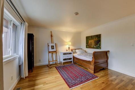 598 Sanderling Court Secaucus NJ 07094