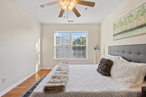 27 Bayside Drive Bayonne NJ 07002