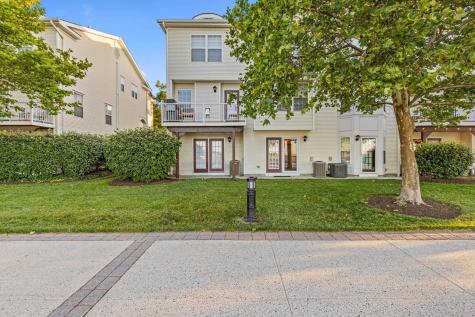 27 Bayside Drive Bayonne NJ 07002