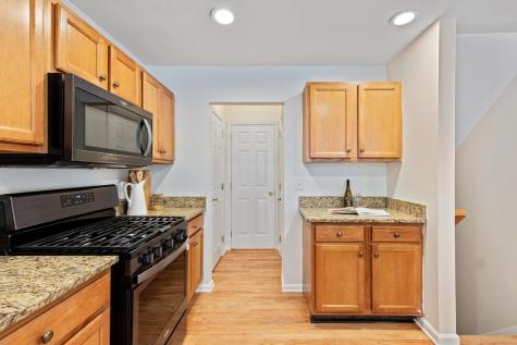 27 Bayside Drive Bayonne NJ 07002