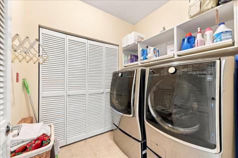 28 Constitution Way Jersey City NJ 07305