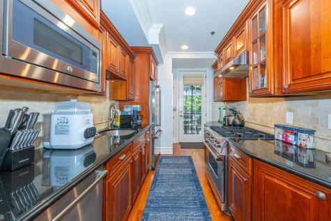 215 Monroe Street Hoboken NJ 07030