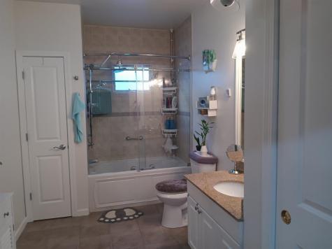 6708 Jackson Street Guttenberg NJ 07093