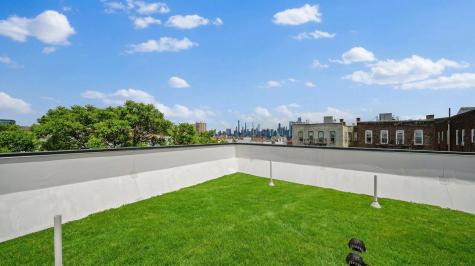 312 11th Street Union City NJ 07087