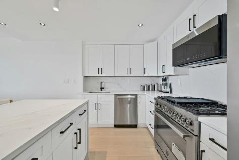 6040 Boulevard East West New York NJ 07093