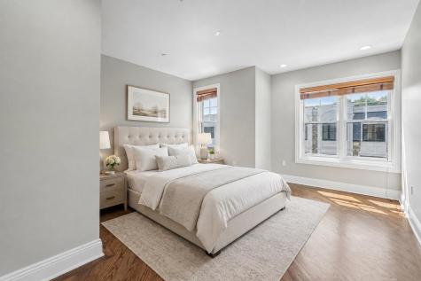 20 Marquis Court Edgewater NJ 07020