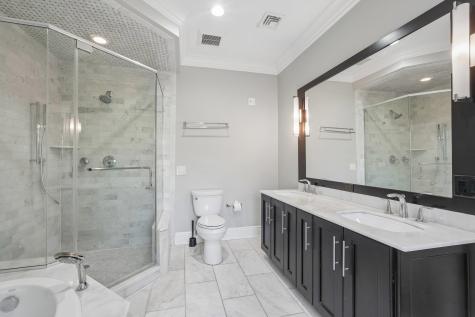 20 Marquis Court Edgewater NJ 07020