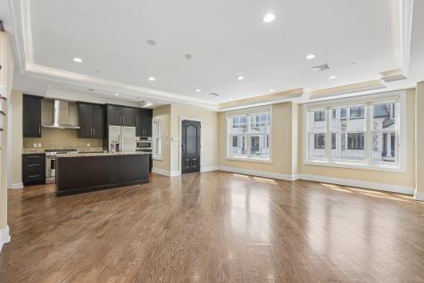 20 Marquis Court Edgewater NJ 07020