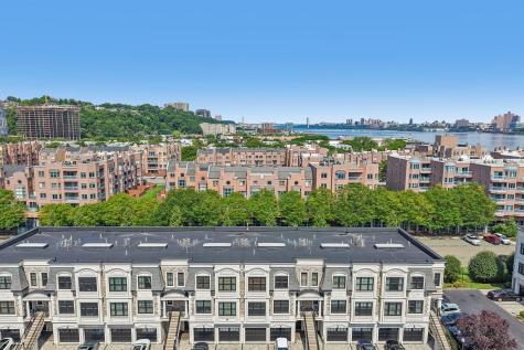20 Marquis Court Edgewater NJ 07020