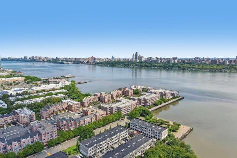 20 Marquis Court Edgewater NJ 07020