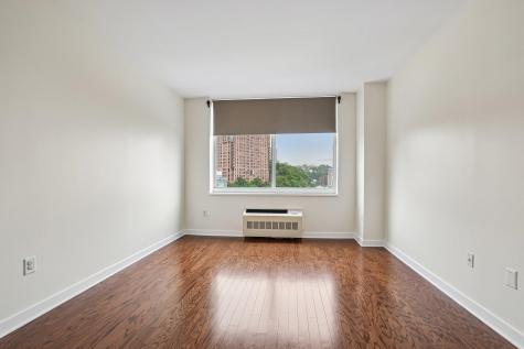1215 Hudson Park Edgewater NJ 07020