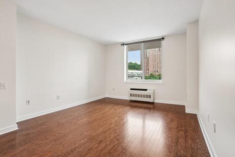 1215 Hudson Park Edgewater NJ 07020