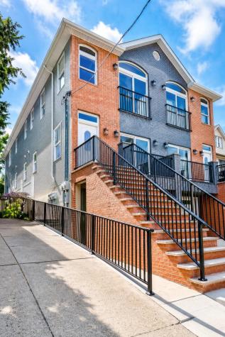 92 West 6th Street Bayonne NJ 07002