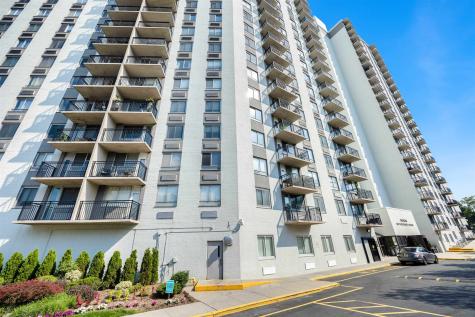 100 Manhattan Avenue Union City NJ 07087
