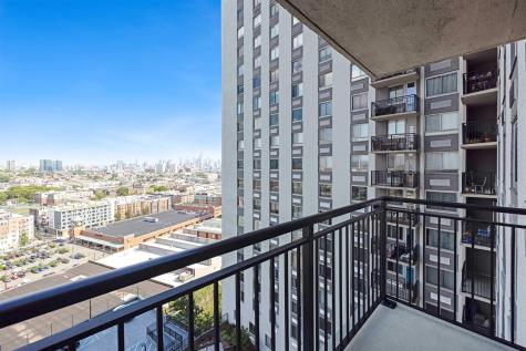 100 Manhattan Avenue Union City NJ 07087