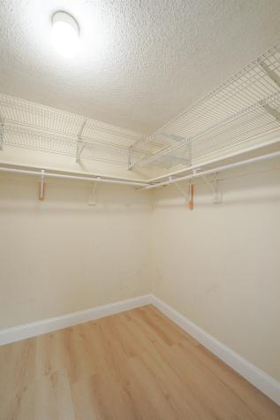 1021 Harmon Cove Tower Secaucus NJ 07094