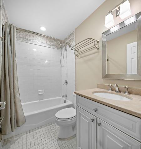 208 Shearwater Court West Jersey City NJ 07305