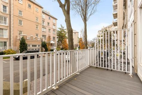 208 Shearwater Court West Jersey City NJ 07305