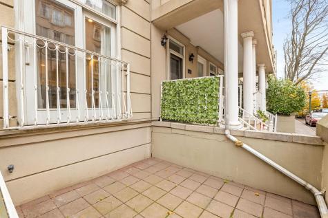 208 Shearwater Court West Jersey City NJ 07305