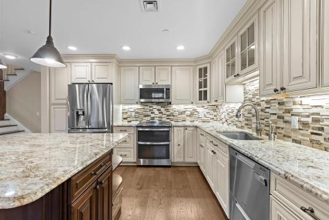 208 Shearwater Court West Jersey City NJ 07305