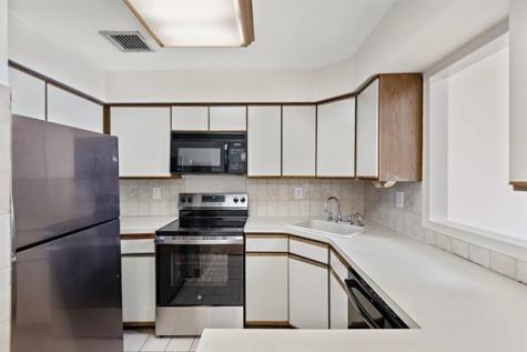 6415 Liberty Avenue North Bergen NJ 07047