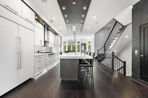 17 Regency Place Weehawken NJ 07086