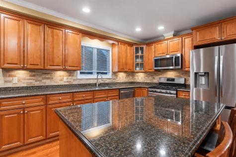 796 2nd Street Secaucus NJ 07094
