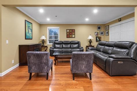 796 2nd Street Secaucus NJ 07094