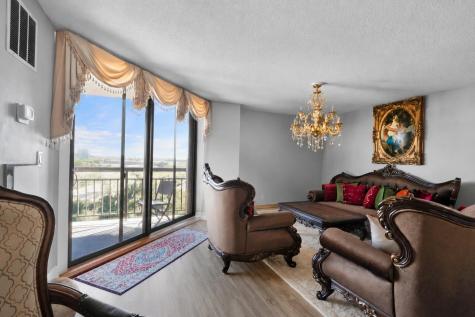 702 Harmon Cove Tower Secaucus NJ 07094