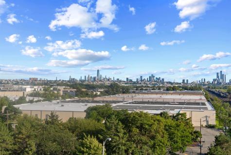 702 Harmon Cove Tower Secaucus NJ 07094
