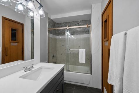 702 Harmon Cove Tower Secaucus NJ 07094