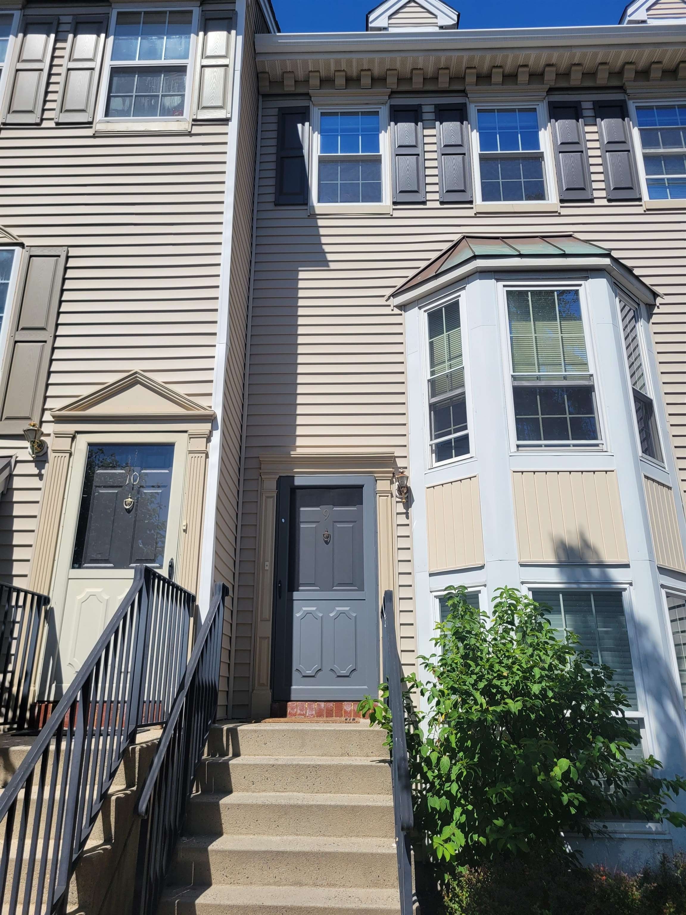 9 Cottonwood Street Jersey City NJ 07305