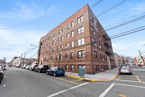 7111 Palisade Avenue North Bergen NJ 07047