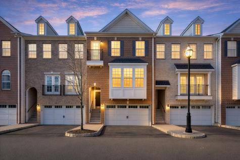 5 Creekside Court Secaucus NJ 07094