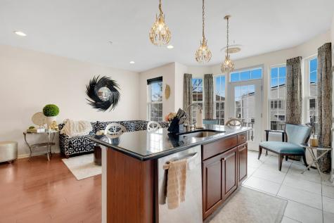 5 Creekside Court Secaucus NJ 07094